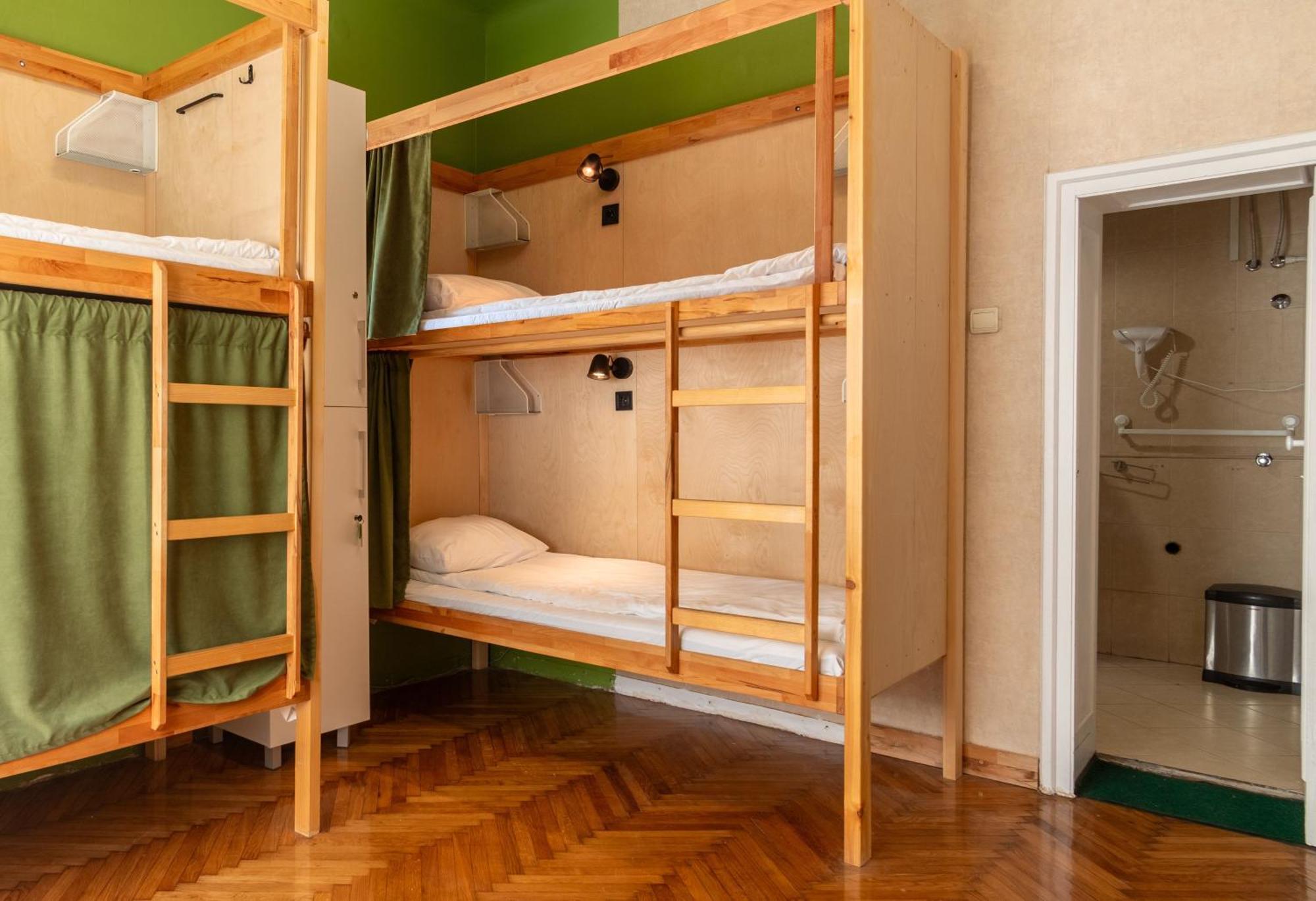 Cabbage Hostel Belgrade Luaran gambar