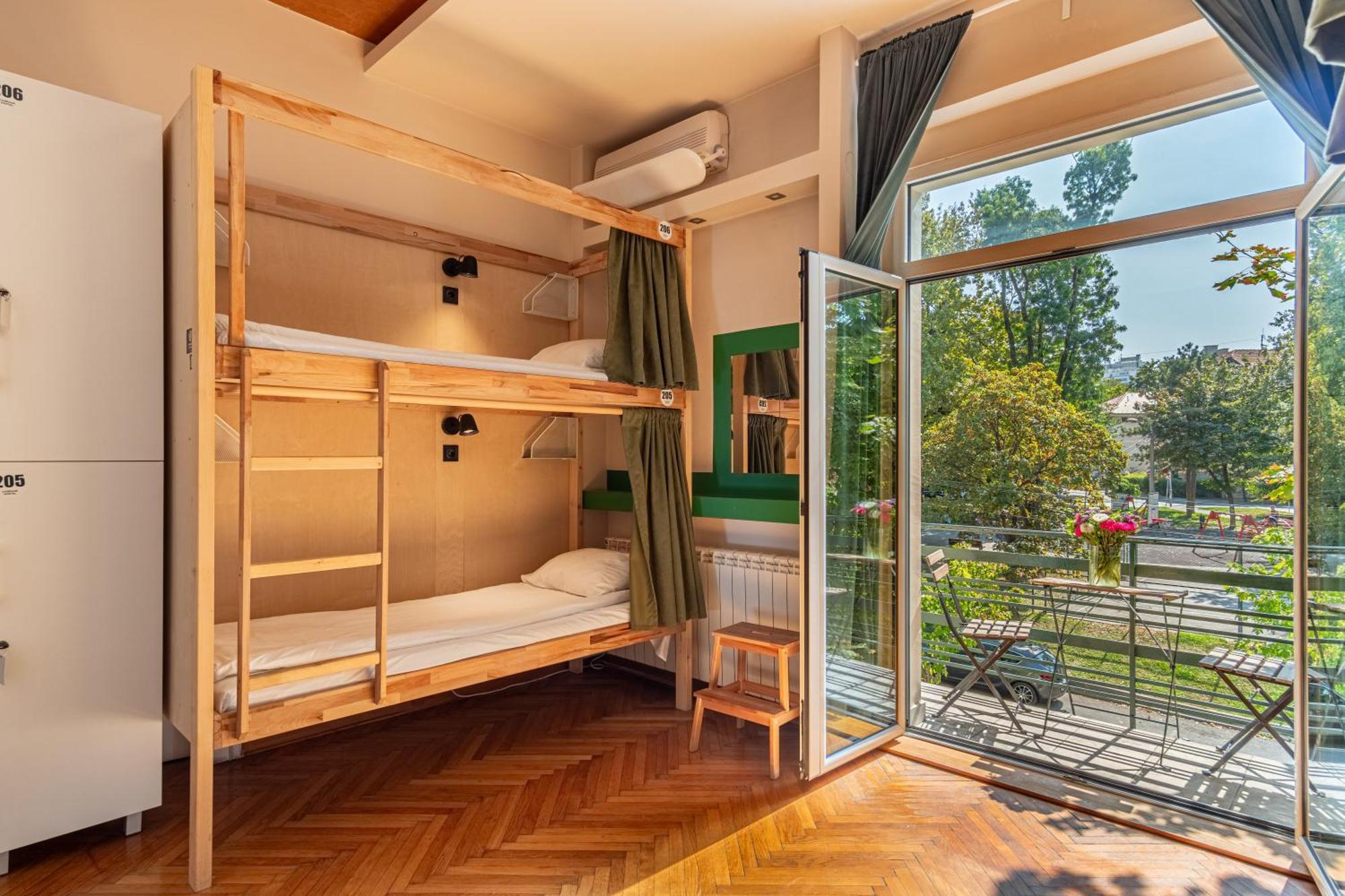 Cabbage Hostel Belgrade Luaran gambar