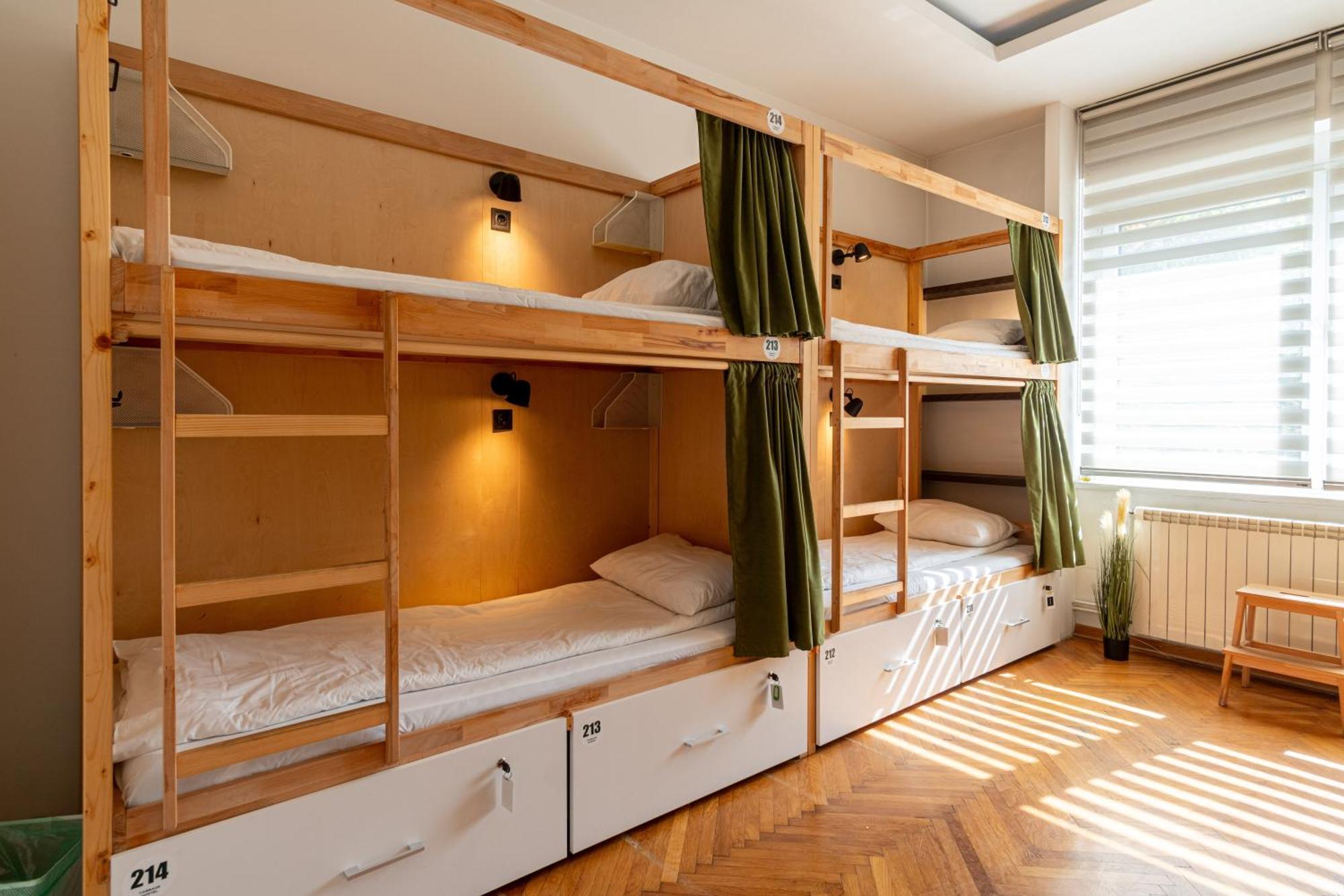Cabbage Hostel Belgrade Luaran gambar