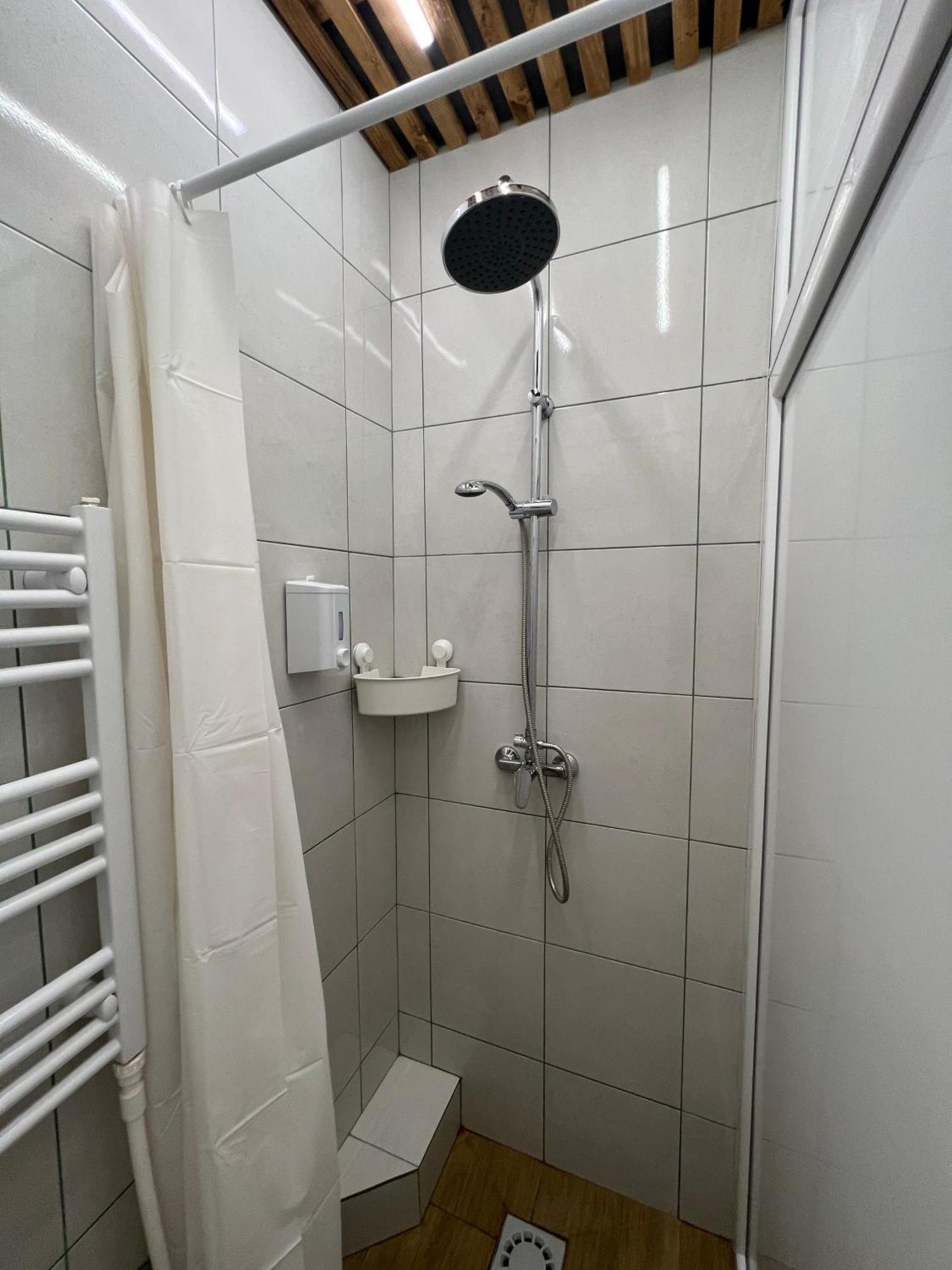 Cabbage Hostel Belgrade Luaran gambar