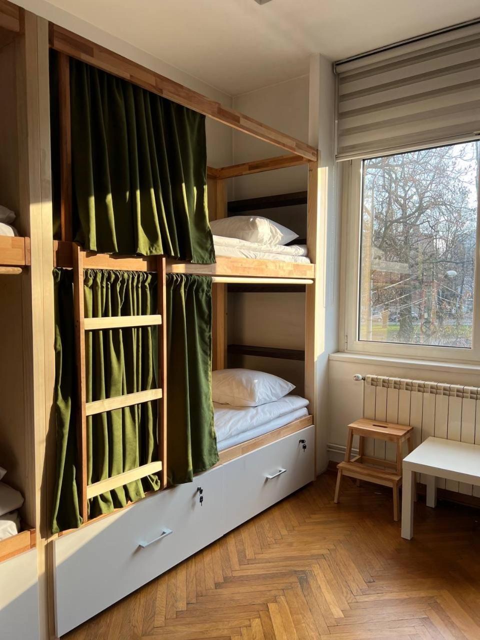 Cabbage Hostel Belgrade Luaran gambar